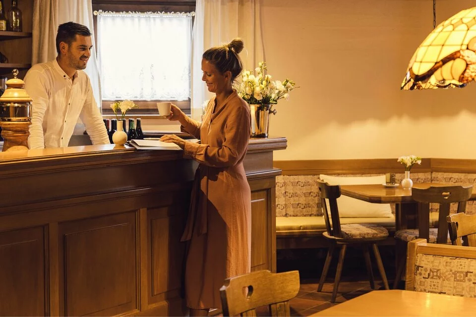 Bar Ahrntal ✱ Gemütliche Drinks & entspannte Atmosphäre