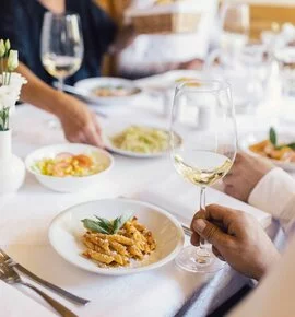 Hotels Halbpension Ahrntal ✱ Genussvielfalt im Auren
